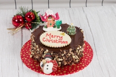 Chocolate Fudge Christmas Cake 1