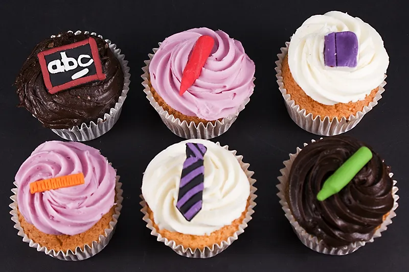 Schools Out Cupcakes