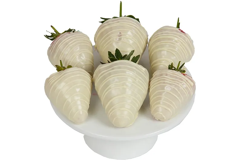 12 Strawberry Shades - Cornsilk